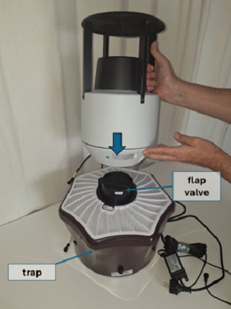 Figure 4 – Placement of the Vectrack sensor on a trap